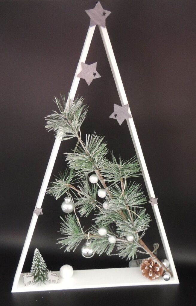 Tannenbaum weiß mit Beleuchtung